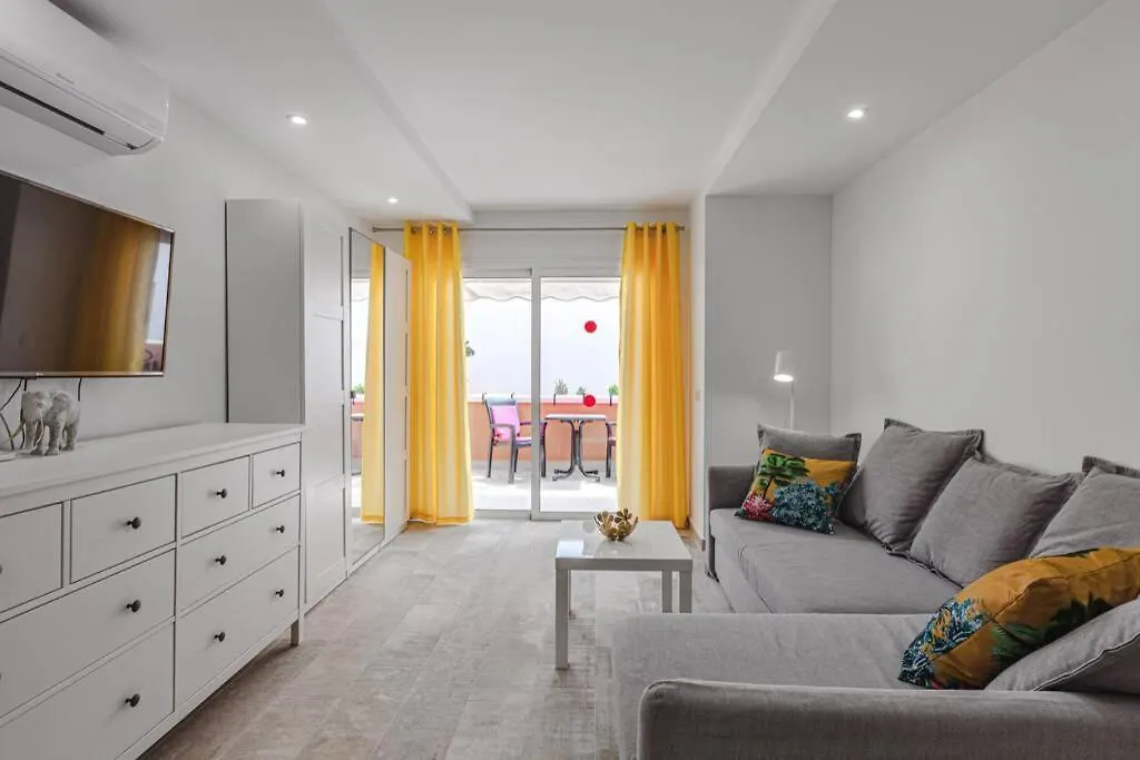 Tenerife Royal Gardens One Bedroom Apartment location